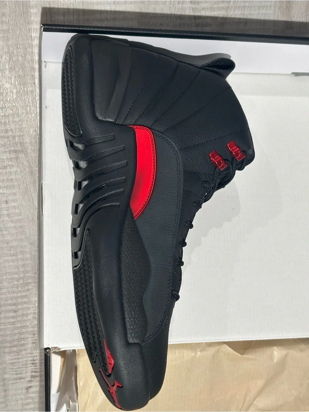 Jordan Men's Black and Red High-Top Basketball Sneakers